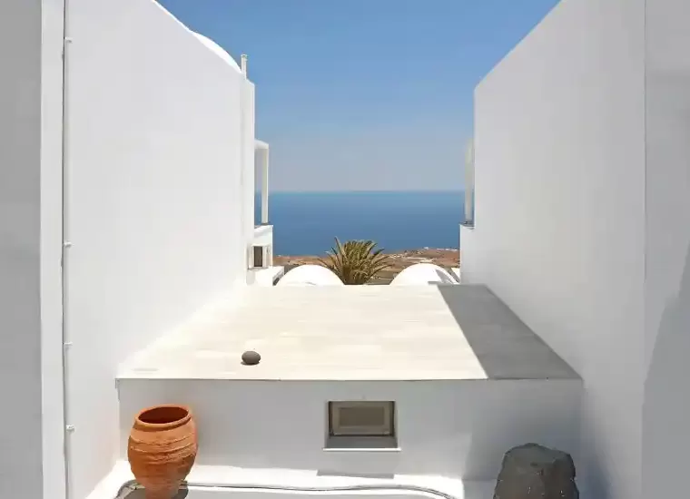 Standard Suite with Hot Tub at Santorini Suites, Imerovigli