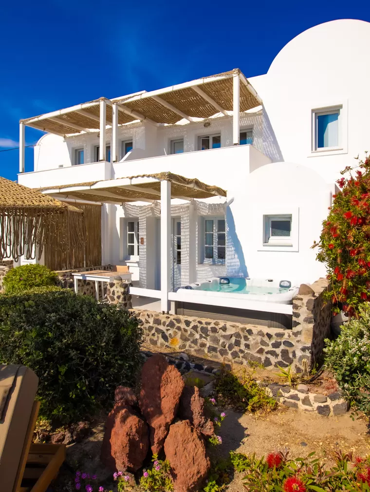 Premier Suite with Hot Tub and Sea View at Santorini Suites, Imerovigli