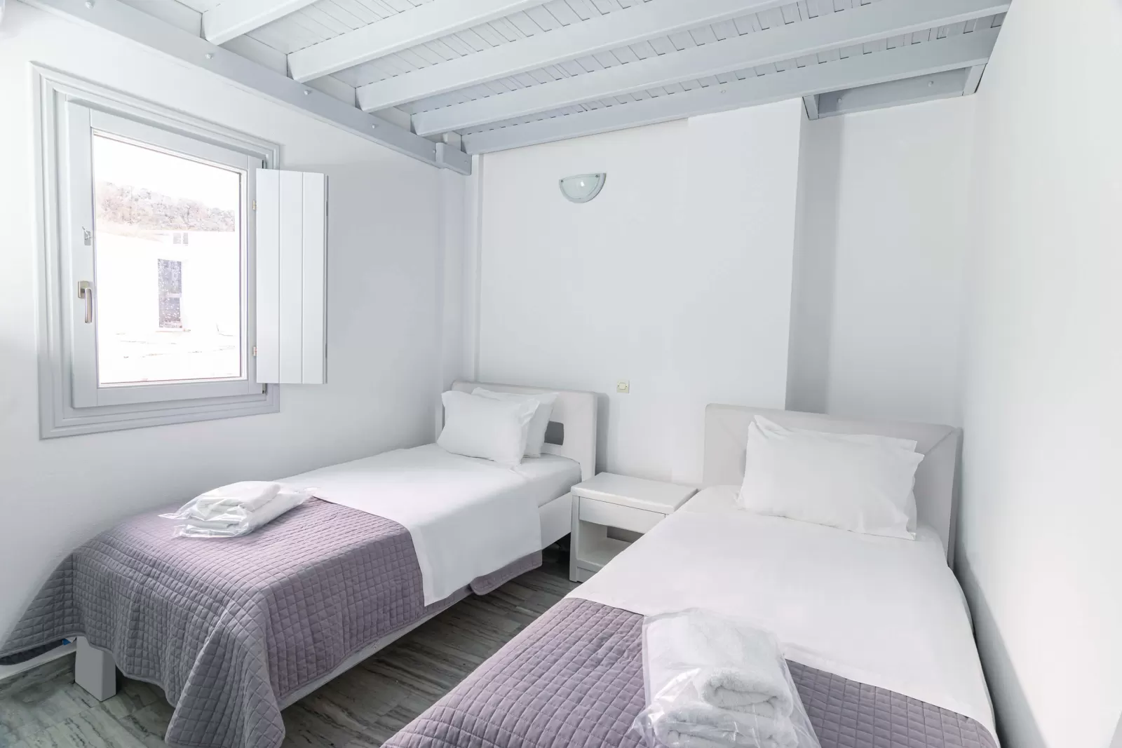 Grand Suite with Sea View – Split Level at Santorini Suites, Imerovigli