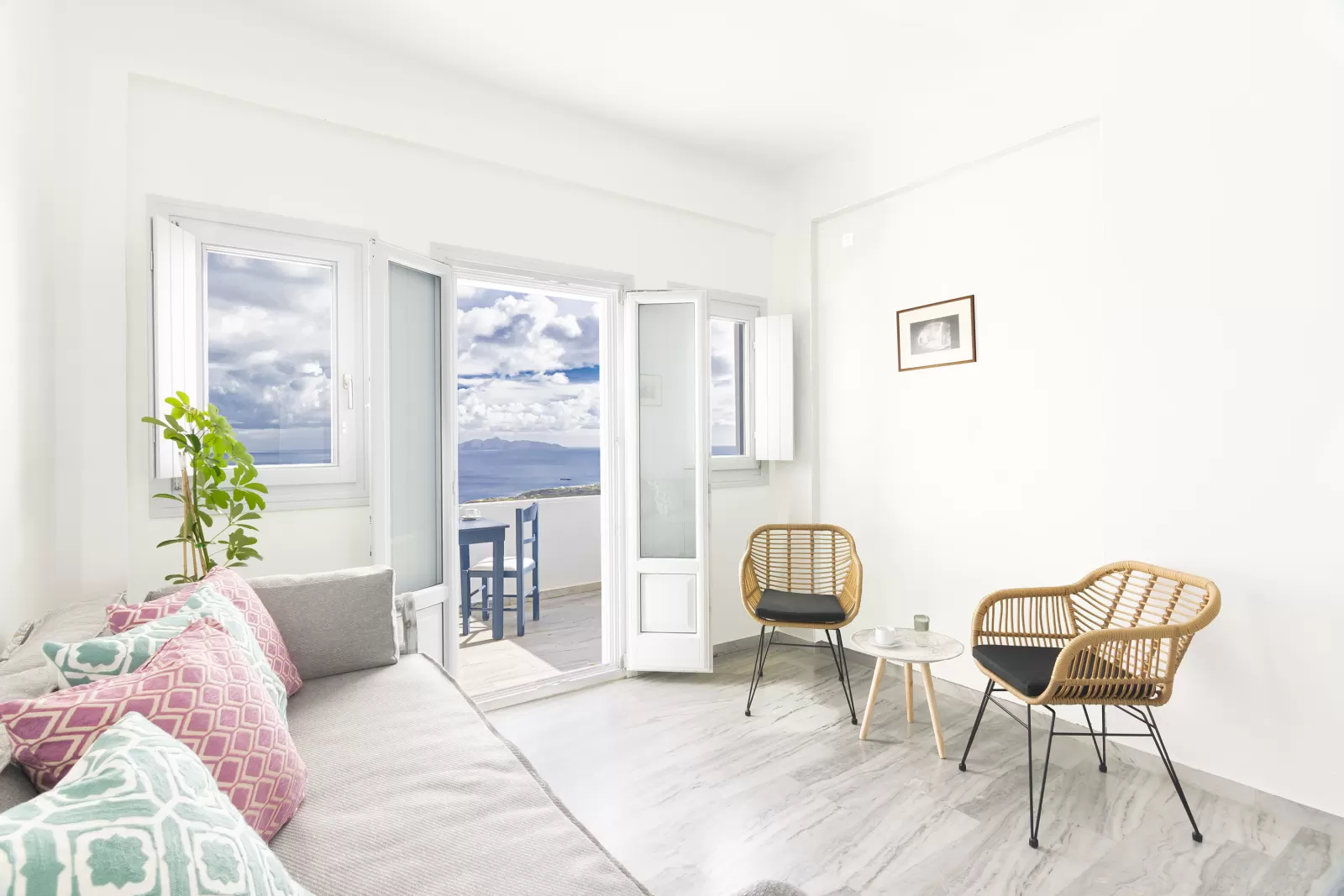 Premium Suite with Sea View at Santorini Suites, Imerovigli