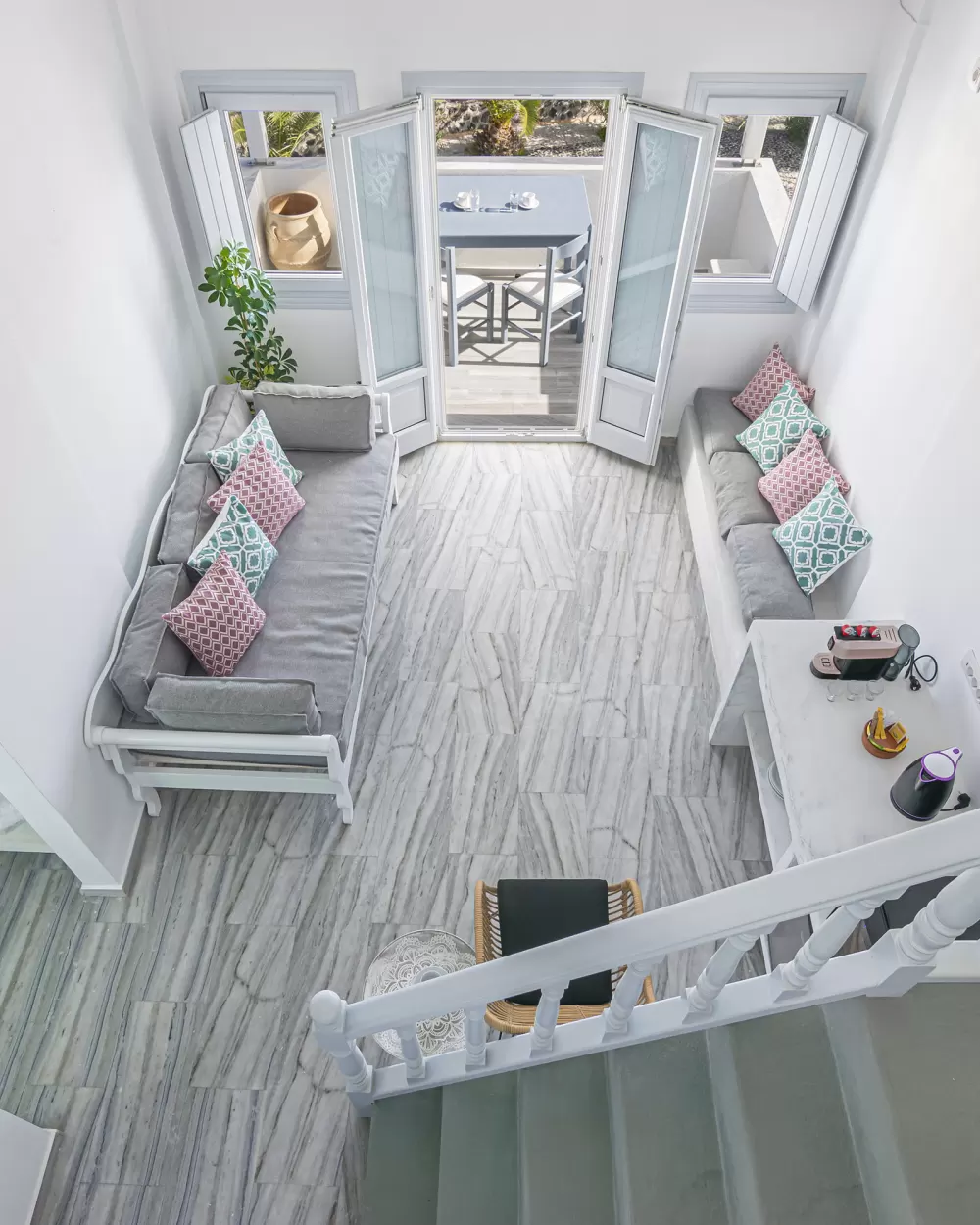 Grand Suite with Sea View – Split Level at Santorini Suites, Imerovigli