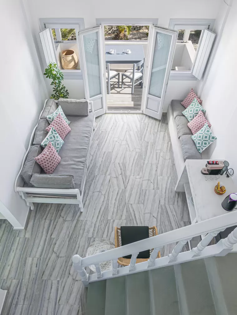 Grand Suite with Sea View – Split Level at Santorini Suites, Imerovigli