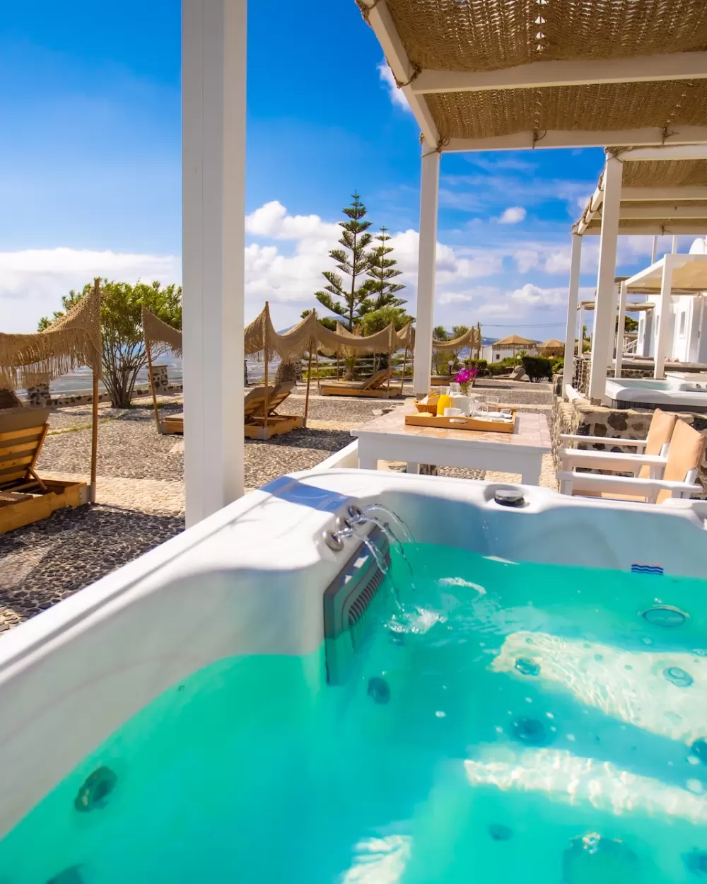 Deluxe Suite with Hot Tub and Sea View at Santorini Suites, Imerovigli