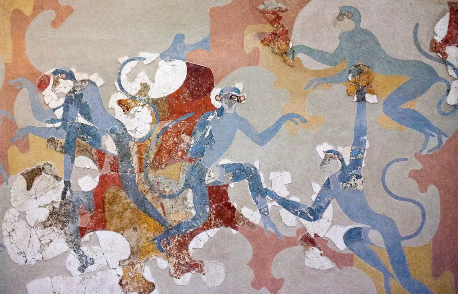 Discovering Santorini's archaeological treasures: A journey through time