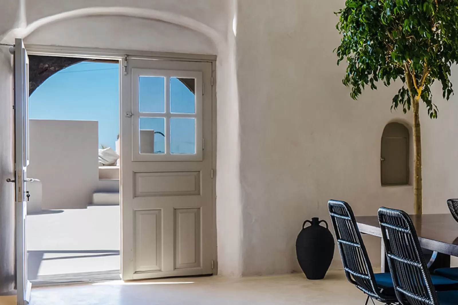 Prestige Suite with outdoor pool and sunset view at Phaos 1870, Pyrgos
