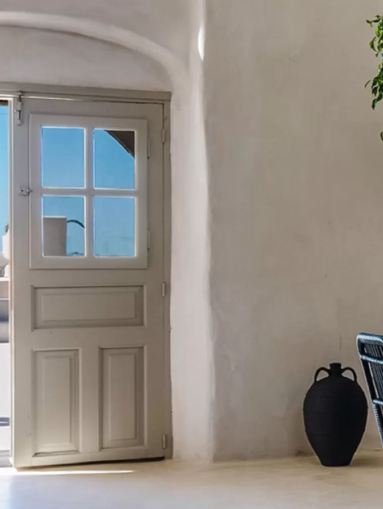 Prestige Suite with outdoor pool and sunset view at Phaos 1870, Pyrgos