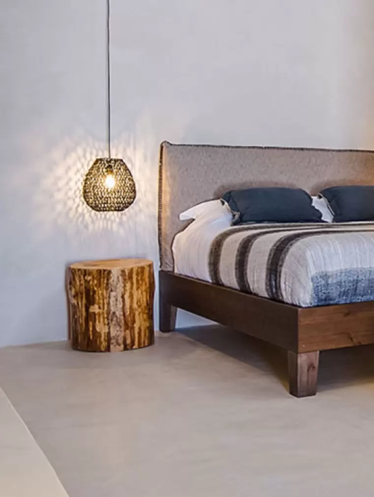 Senior Suite with outdoor hot tub and sunset view at Phaos 1870, Pyrgos